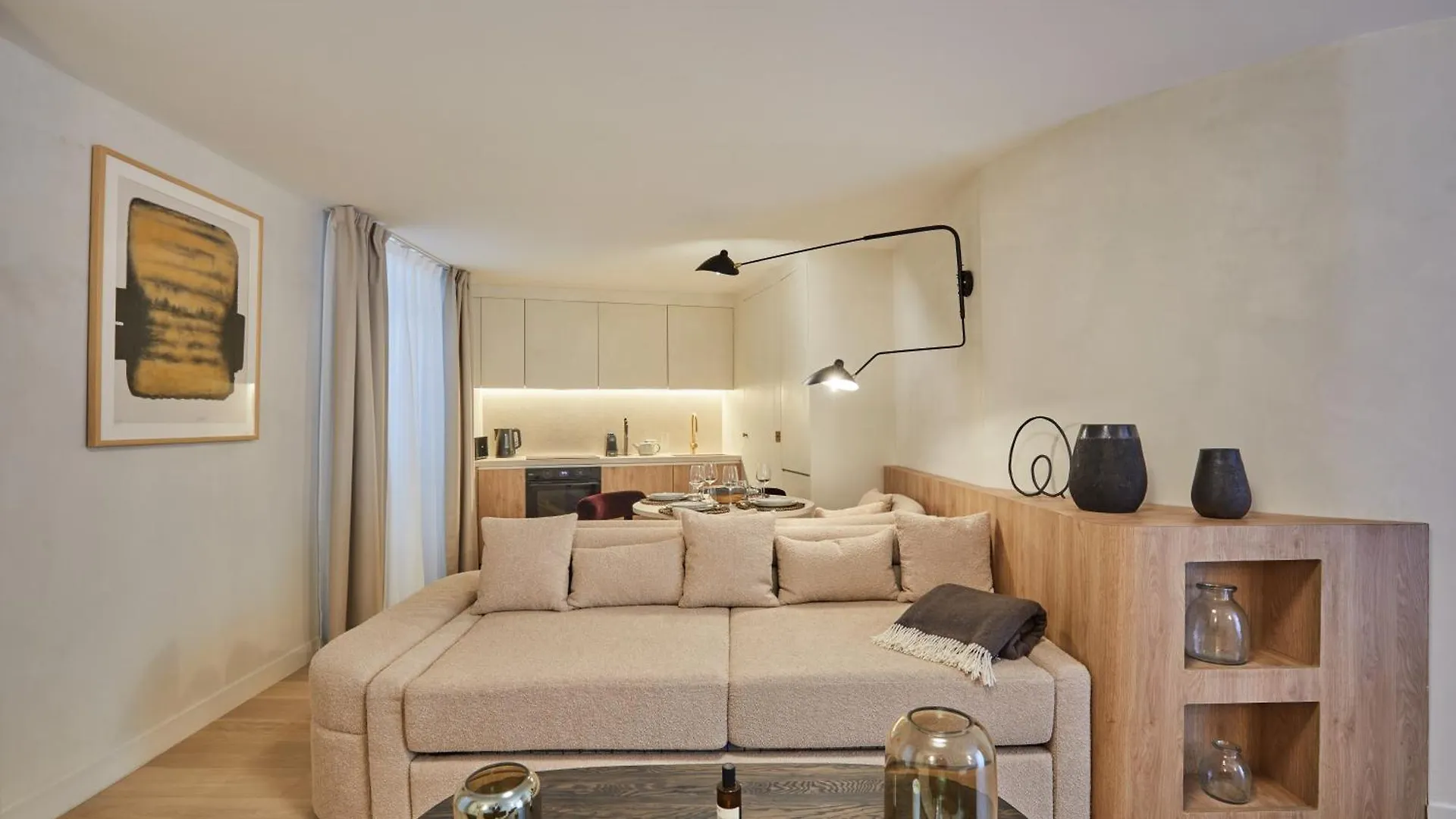 Residence Louvre Palais Royal By Studio Prestige Parigi Francia