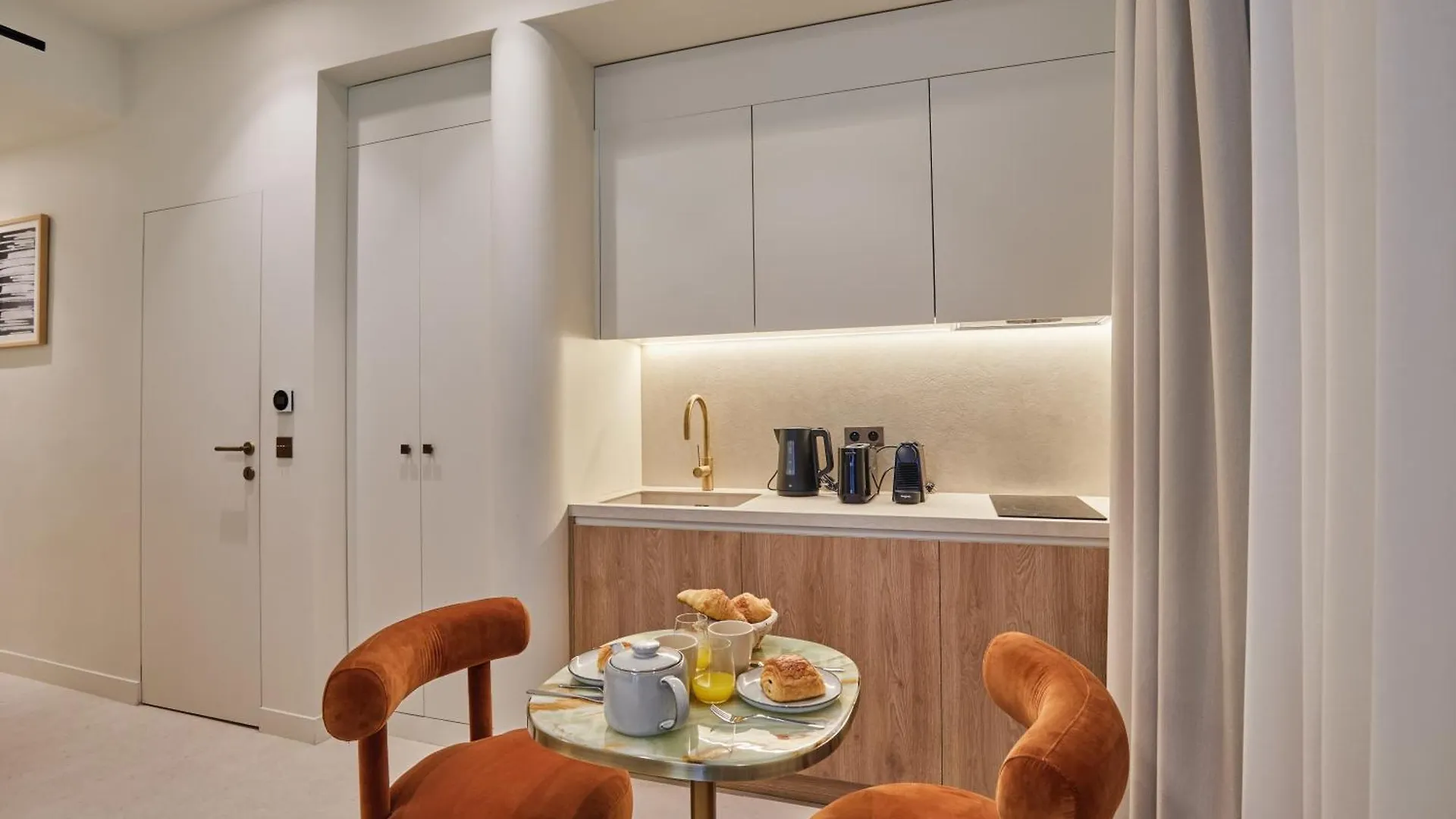 Residence Louvre Palais Royal By Studio Prestige Parigi 0*,  Francia