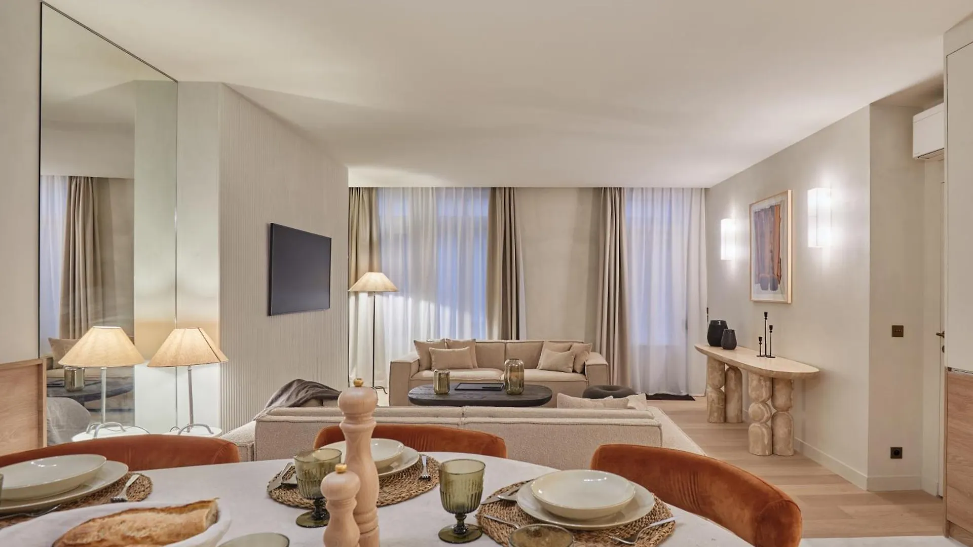 Residence Louvre Palais Royal By Studio Prestige Parigi